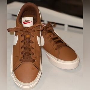 NEW Nike Women's Court Legacy Next Nature — Light British Tan (9.5)